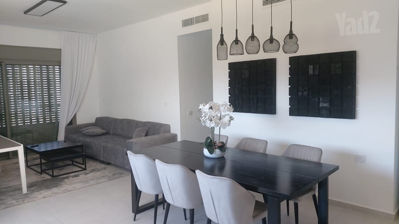 תמונה מיד2 – 5 חדרים • 9,800 ₪, יאיר רוזנבלום 11, נווה זמר, רעננה (1)