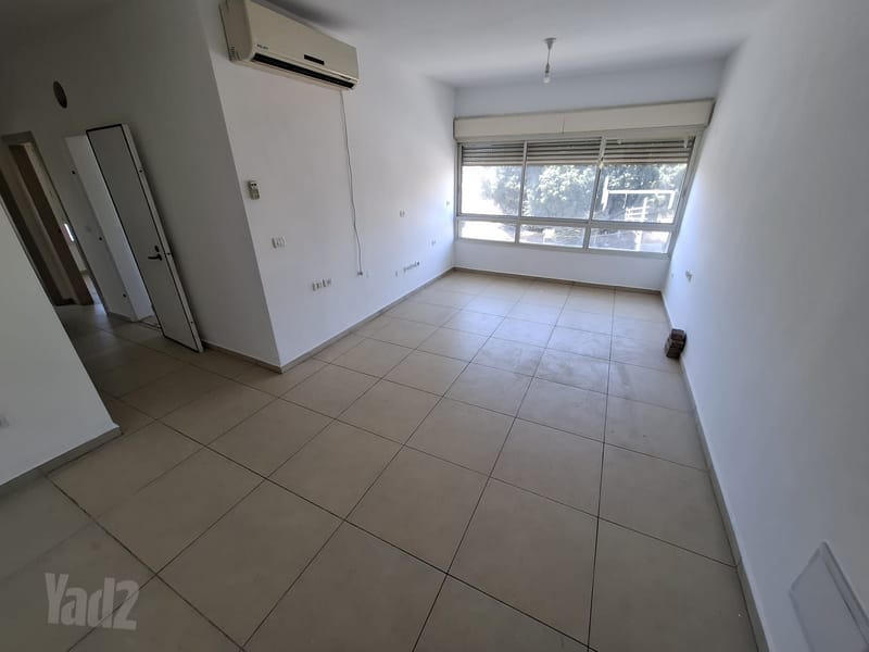 תמונה מיד2 – 3 חדרים • 5,500 ₪, מקור חיים, שפירא, תל אביב (1)