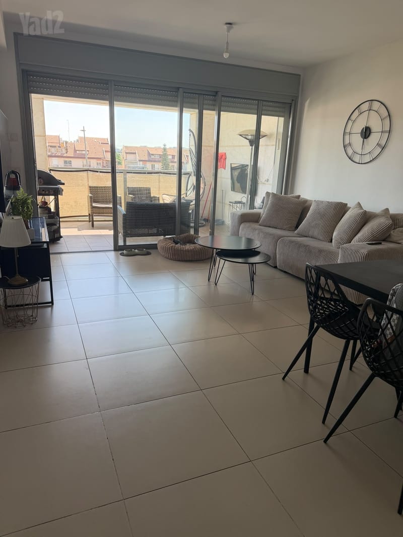 Photo from Yad2 – 3 Rooms • ₪5,500, מעיין 17, Nofarim, Rosh HaAyin (1)