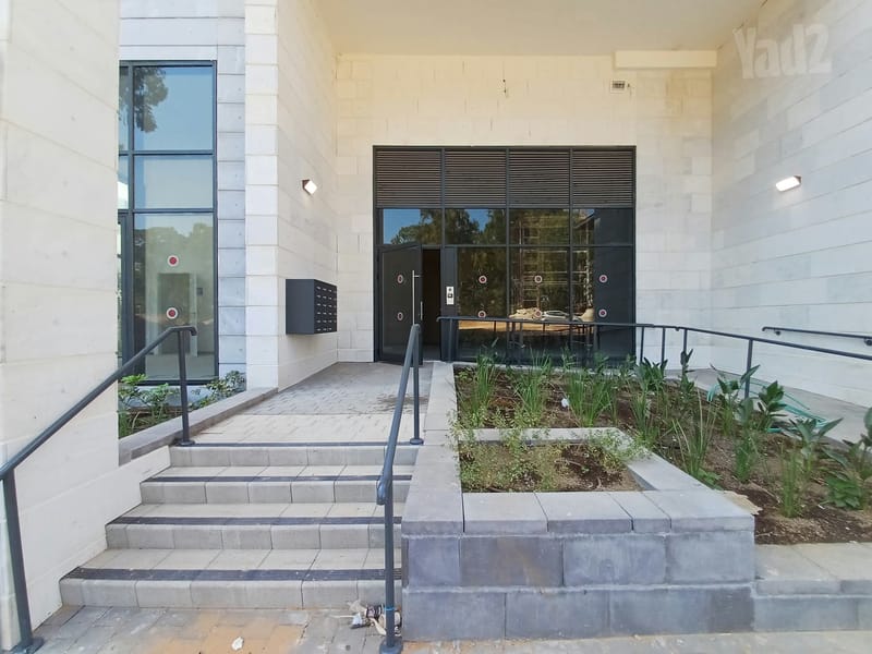 תמונה מיד2 – 3 חדרים • 6,700 ₪, שקמים, באר יעקב (1)