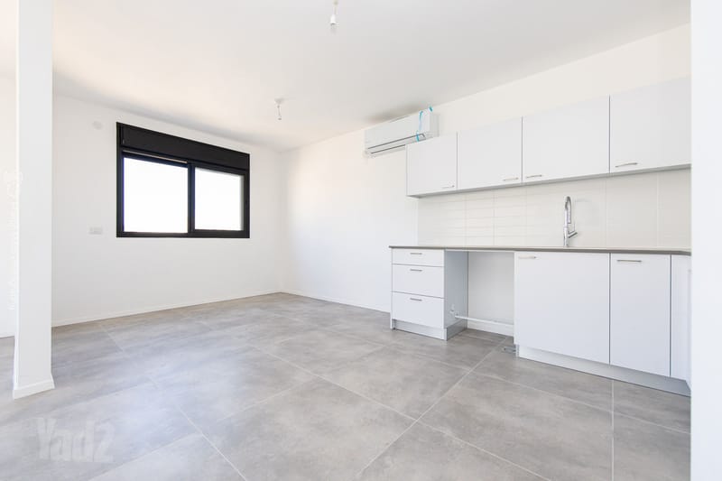 תמונה מיד2 – סטודיו • 3,500 ₪, החלוץ 24, הדר מרכז, חיפה (1)