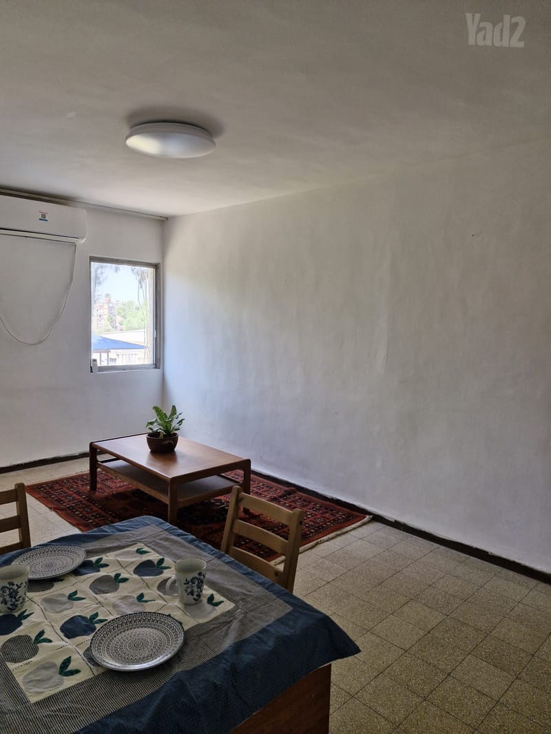 תמונה מיד2 – 3.5 חדרים • 2,330 ₪, סמטת יאיר 4, מרכז העיר, קריית אתא (1)