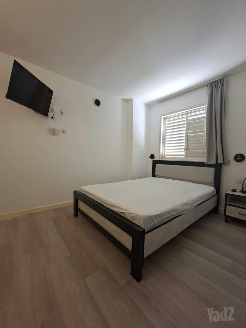 תמונה מיד2 – סטודיו • 3,300 ₪, דרך בן גוריון 61, רוטשילד - עצמאות, בת ים (1)