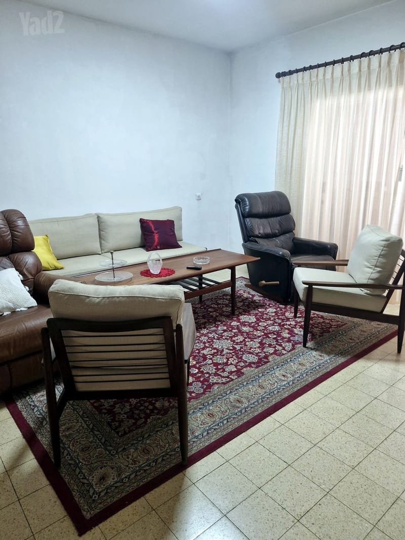 תמונה מיד2 – 3 חדרים • 6,000 ₪, אגרון 13, מרכז, כפר סבא (1)