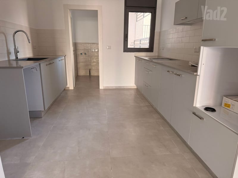 תמונה מיד2 – 5 חדרים • 13,850 ₪, מאשה ודב סקיבין, כפר סבא (1)
