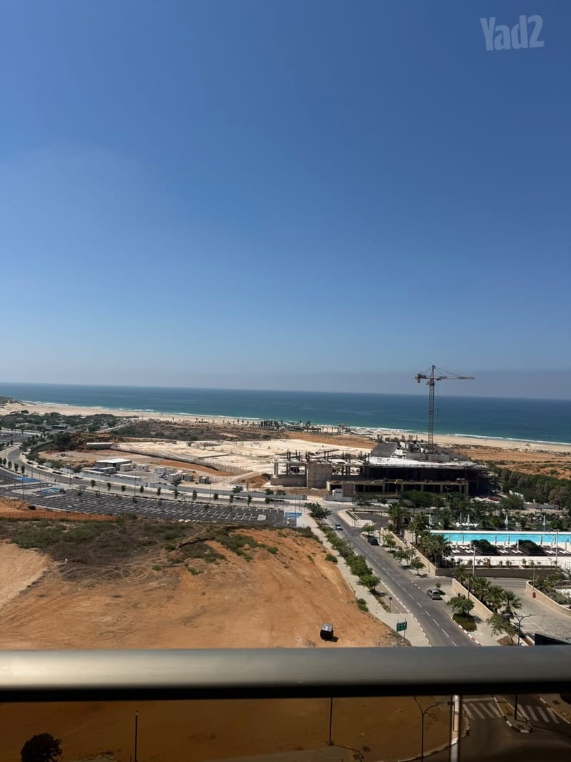 תמונה מיד2 – 4.5 חדרים • 9,200 ₪, אהוד מנור 8, עיר ימים, נתניה (1)