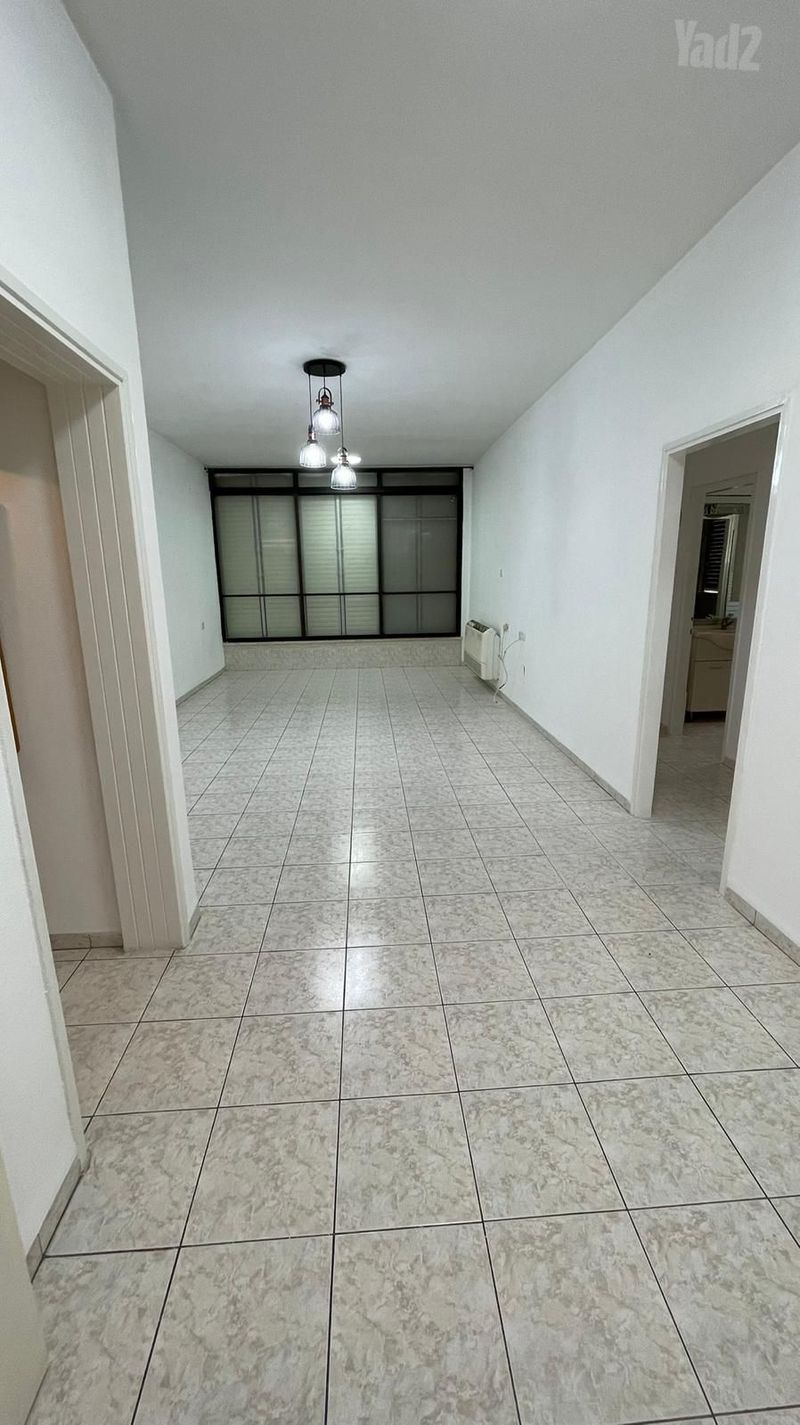 Photo from Yad2 – 3 Rooms • ₪3,800, הנרקיסים 39, Savinia, Kiryat Bialik (1)