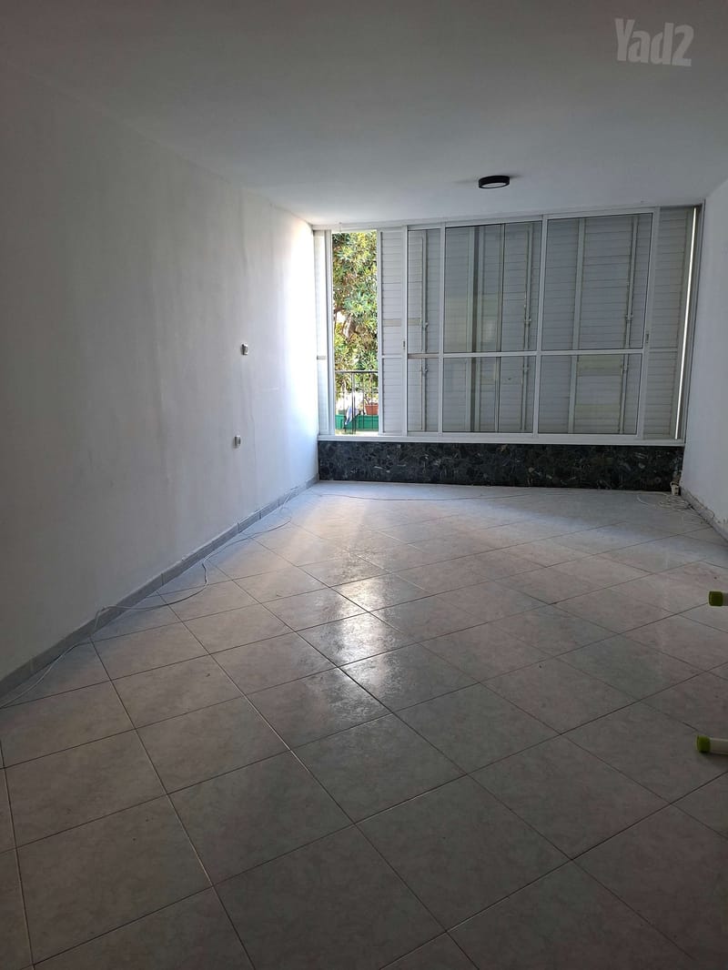 תמונה מיד2 – 4 חדרים • 7,000 ₪, דרך בן גוריון 54, בן-גוריון, רמת גן (1)