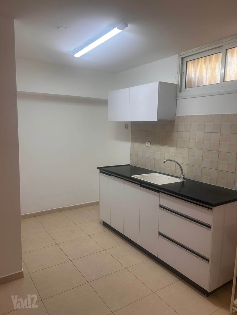 תמונה מיד2 – 3 חדרים • 4,000 ₪, פוזננסקי 12, רמת אליהו, ראשון לציון (1)