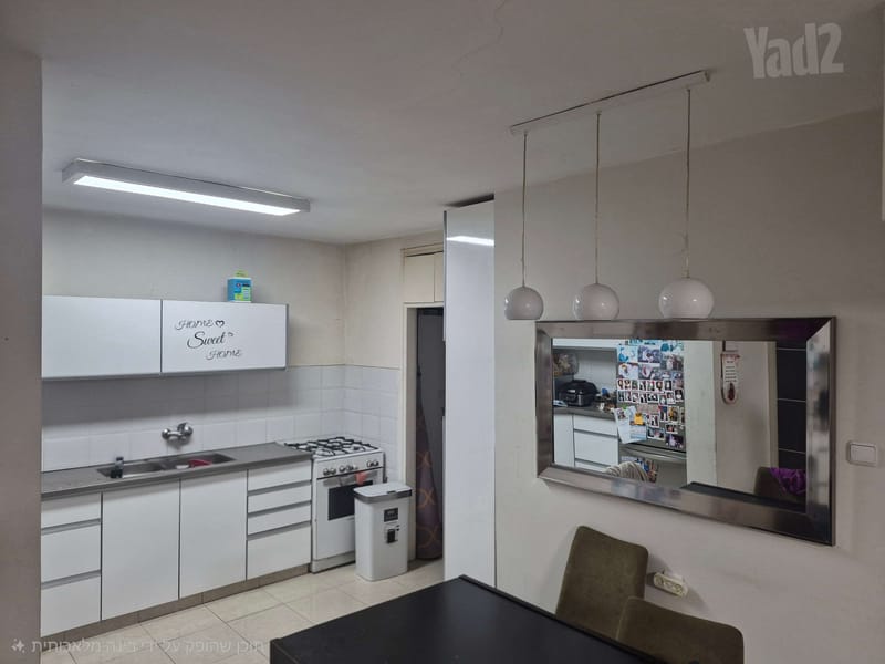 Photo from Yad2 – 3 Rooms • ₪5,600, דרך מנחם בגין 28, Hadar Ganim, Petah Tikva (1)