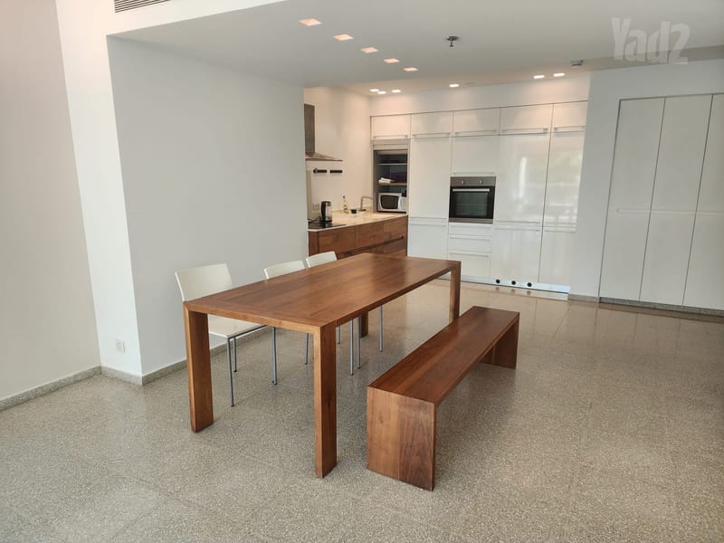 תמונה מיד2 – 2.5 חדרים • 9,700 ₪, העוגן 4, מרינה, הרצליה (1)