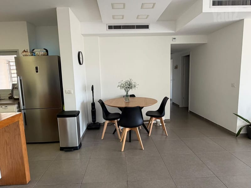תמונה מיד2 – 4 חדרים • 7,000 ₪, חזון אי"ש 4, רחובות הצעירה, רחובות (1)