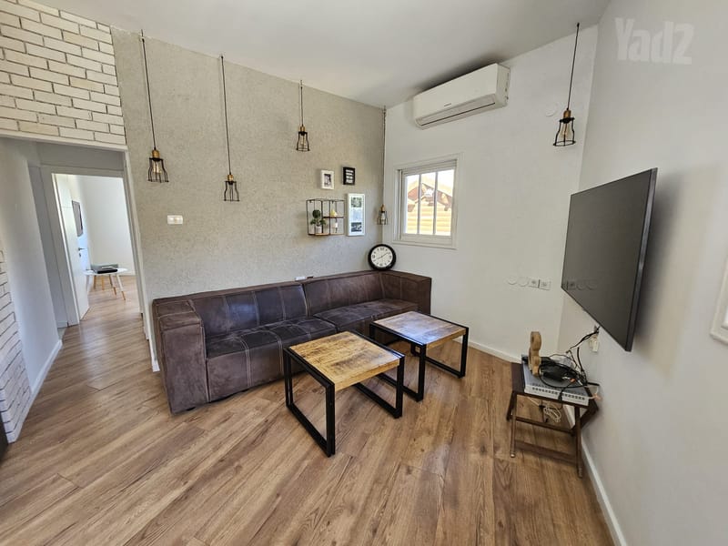 Photo from Yad2 – 2.5 Rooms • ₪4,500, החמישה 42, Aviv, Rosh HaAyin (1)