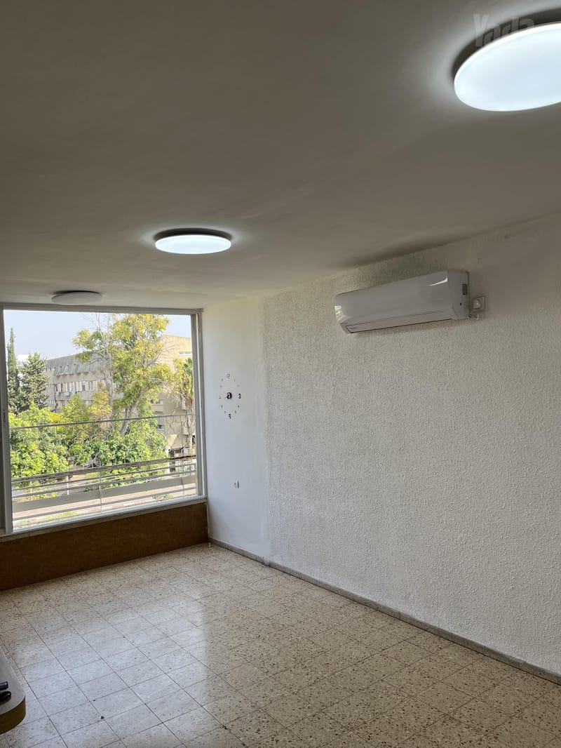 תמונה מיד2 – 4 חדרים • 3,400 ₪, ים התיכון 12, קריית שמואל, חיפה (1)