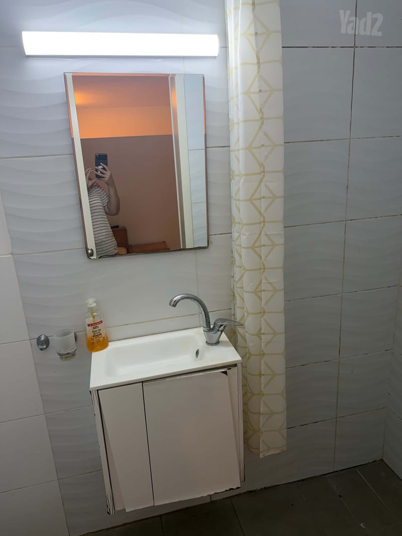 תמונה מיד2 – חדר וחצי • 4,000 ₪, ענתות 20, גני צהלה,רמות צהלה, תל אביב (1)