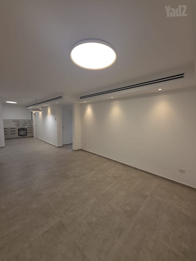 Photo from Yad2 – 4 Rooms • ₪6,900, אלישע 10, HaNeviim, Rosh HaAyin (1)