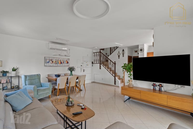 תמונה מיד2 – 5 חדרים • 4,570,000 ₪, שלונסקי 6, נאות שקמה, ראשון לציון (1)