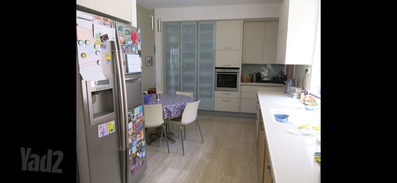 תמונה מיד2 – 7 חדרים • 9,500 ₪, יהודה גור 1, הוד הכרמל, חיפה (1)