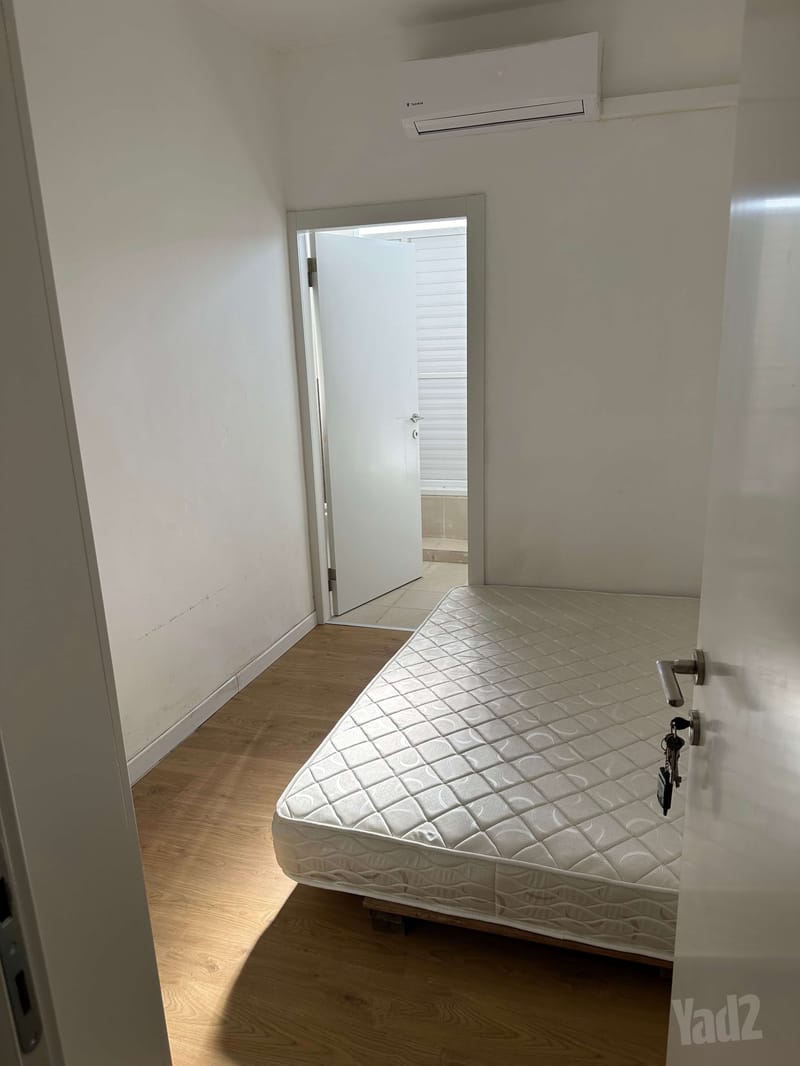 תמונה מיד2 – חדר בדירת שותפים • 2,755 ₪, הרצל 187, 'שכונה ב, רחובות (1)