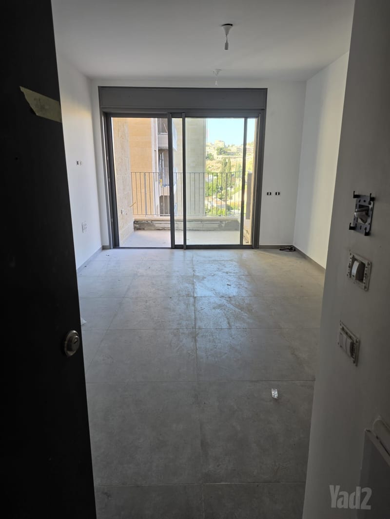 תמונה מיד2 – 2.5 חדרים • 7,000 ₪, קריית היובל, ירושלים (1)