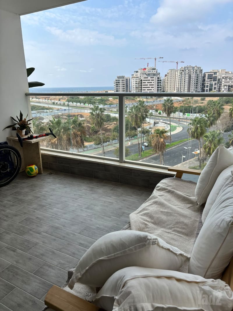 Photo from Yad2 – 3 Rooms • ₪8,500, שדרות לוי אשכול 34, Tochnit L, Tel Aviv (1)