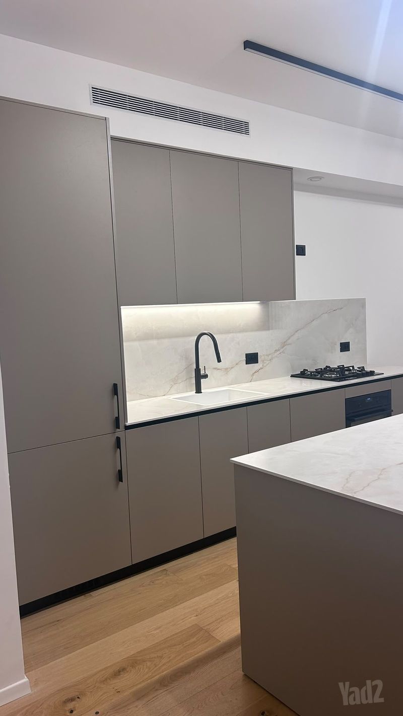 תמונה מיד2 – 3 חדרים • 11,800 ₪, לואי מרשל 41, הצפון החדש - החלק הצפוני, תל אביב (1)
