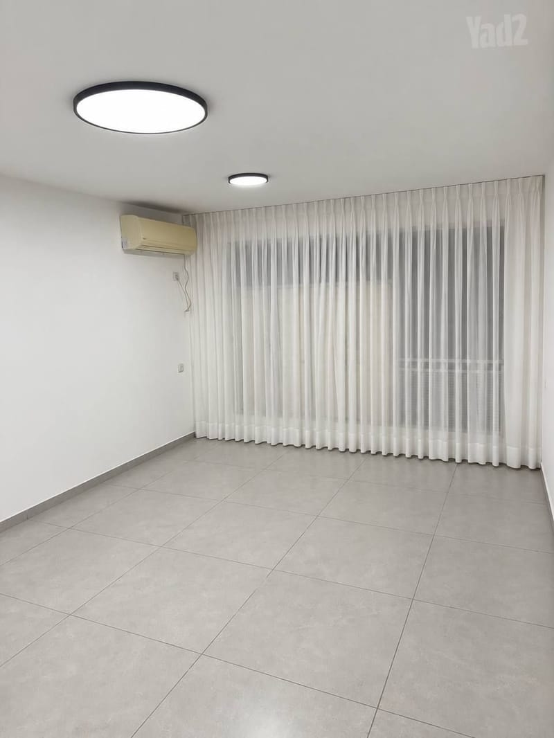 Photo from Yad2 – 3 Rooms • ₪5,300, הר הצופים 47, Kiryat Sharett East, Holon (1)