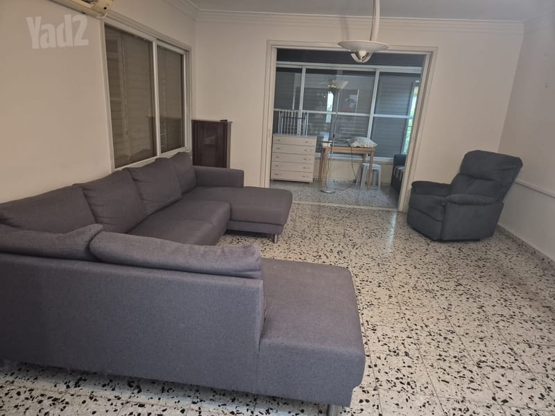 Photo from Yad2 – 3 Rooms • ₪5,500, מגדל 3, Kiryat Weizmann, Ra'anana (1)