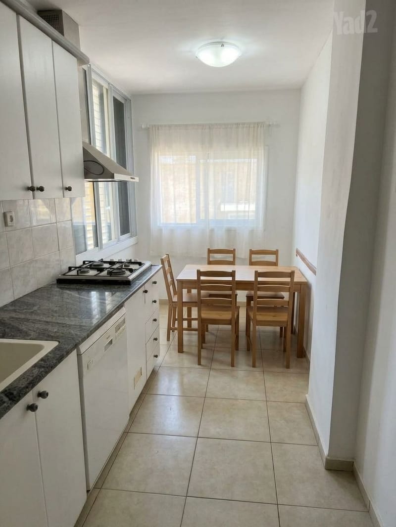 תמונה מיד2 – 3.5 חדרים • 8,000 ₪, שיינקין 3, שינקין, גבעתיים (1)