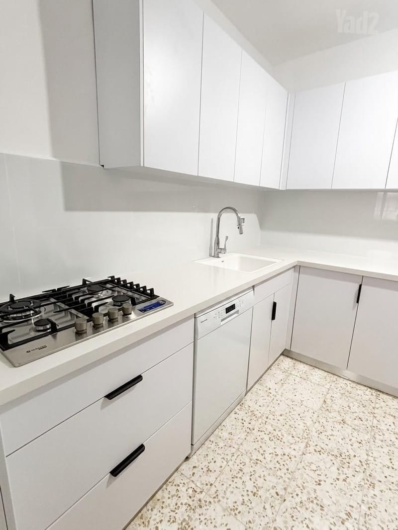 Photo from Yad2 – 5 Rooms • ₪8,300, אברהם קרן 6, Arlozorov, Kfar Saba (1)