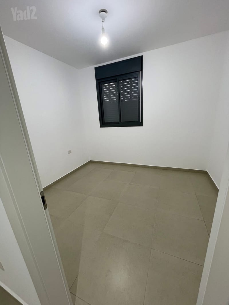 תמונה מיד2 – 6 חדרים • 8,700 ₪, אלי יבלון 9, נוריות, ראשון לציון (1)