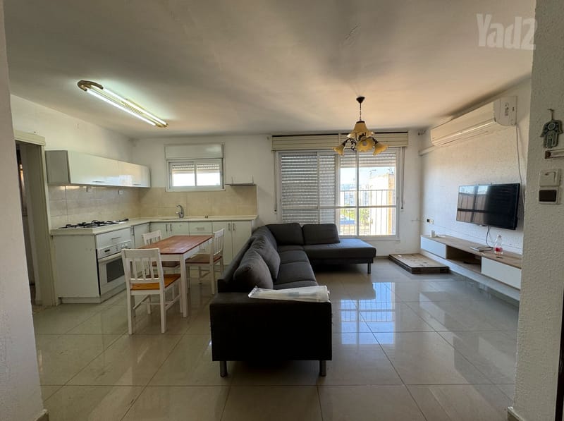 Photo from Yad2 – 3.5 Rooms • ₪2,900, יצחק בן צבי 26, Kiryat Yam Alef, Kiryat Yam (1)