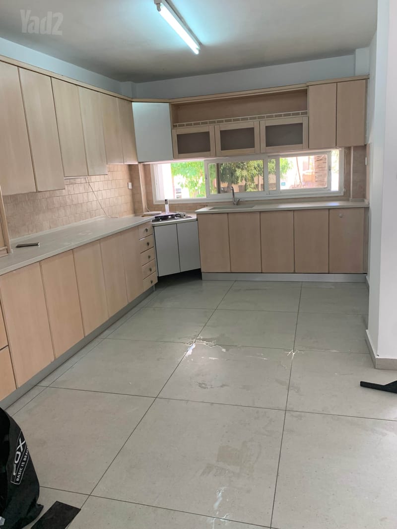 תמונה מיד2 – 5 חדרים • 8,000 ₪, הצנחנים 30, קריית אליעזר פרי, פתח תקווה (1)