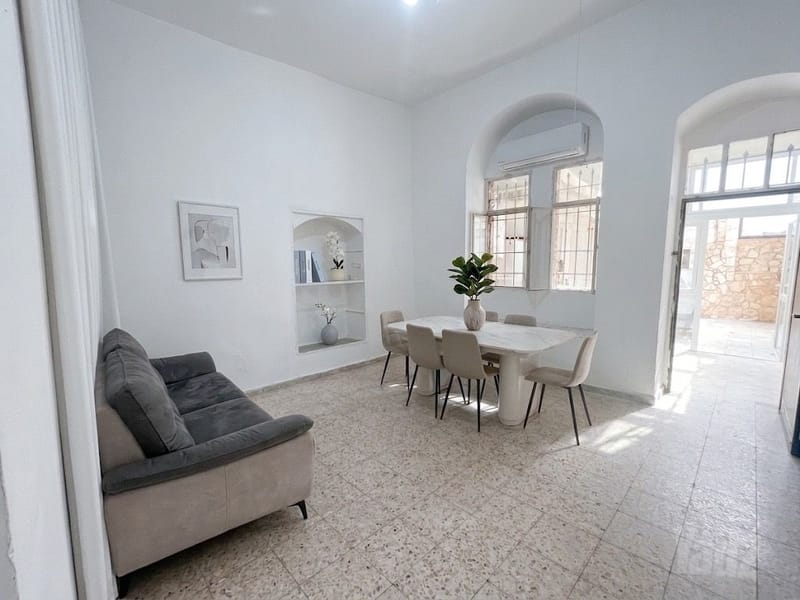 Photo from Yad2 – 3 Rooms • ₪11,500, נבון 9, Mahane Yehuda (City Center), Jerusalem (1)