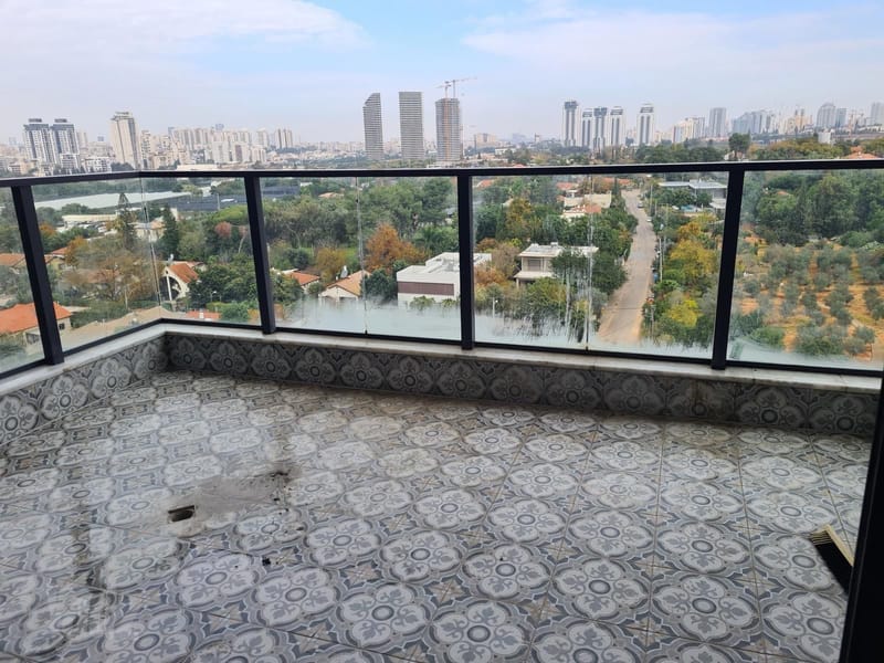 תמונה מיד2 – 5 חדרים • 4,900,000 ₪, דרך שיבא 14, רמת אפעל, רמת גן