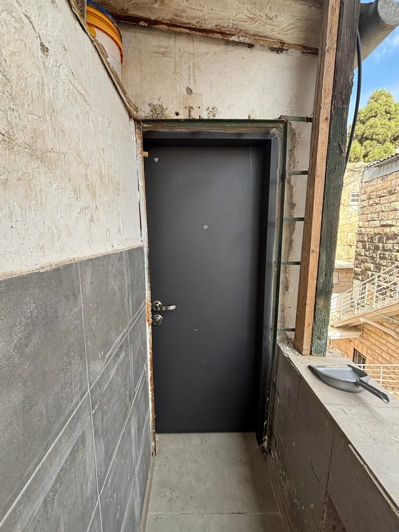 תמונה מיד2 – 2 חדרים • 5,000 ₪, ליד שוק מחנה יהודה, מחנה יהודה (לב העיר), ירושלים (1)