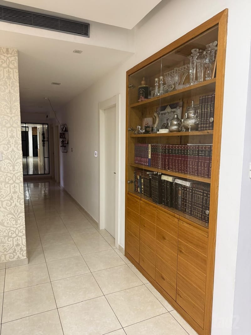 תמונה מיד2 – 6 חדרים • 10,200 ₪, בז 79, נווה זאב, באר שבע (1)