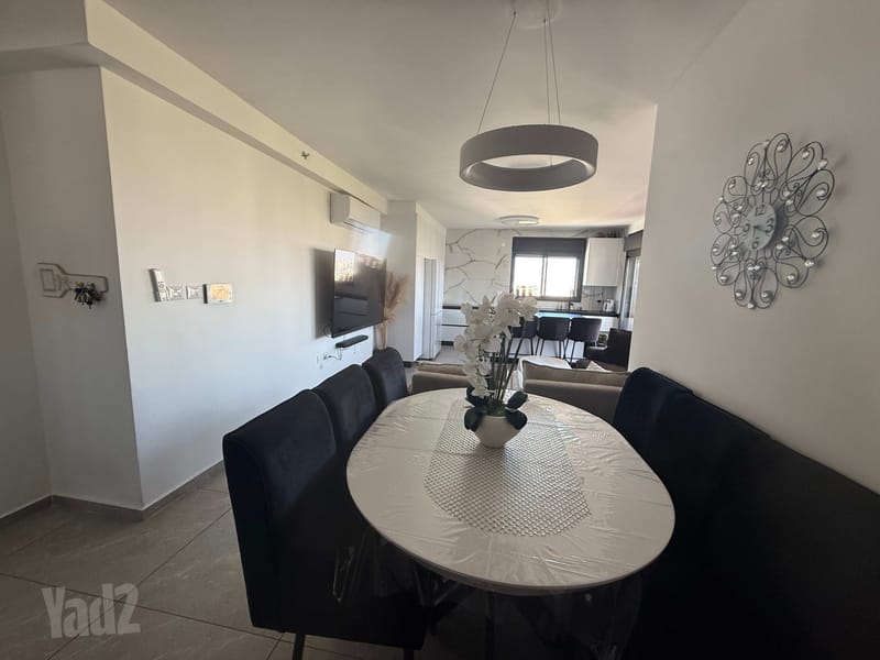 תמונה מיד2 – 3 חדרים • 3,300,000 ₪, קלוזנר 11, לב העיר, בת ים (1)