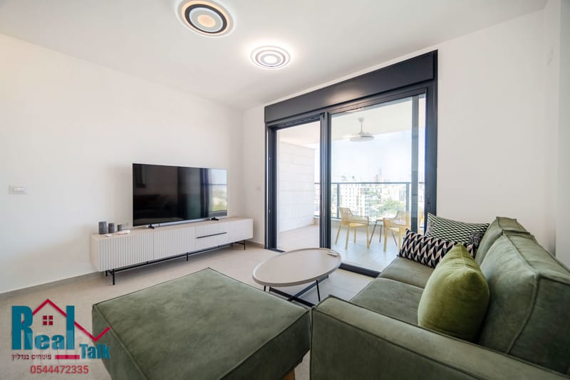 תמונה מיד2 – 2 חדרים • 2,650,000 ₪, הרא"ה, מתחם נגבה, רמת גן (1)