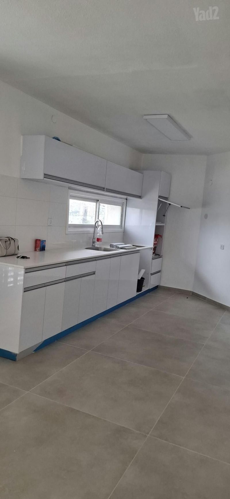 תמונה מיד2 – 5 חדרים • 7,300 ₪, זלמן ארן 1, נאות רחל, חולון (1)
