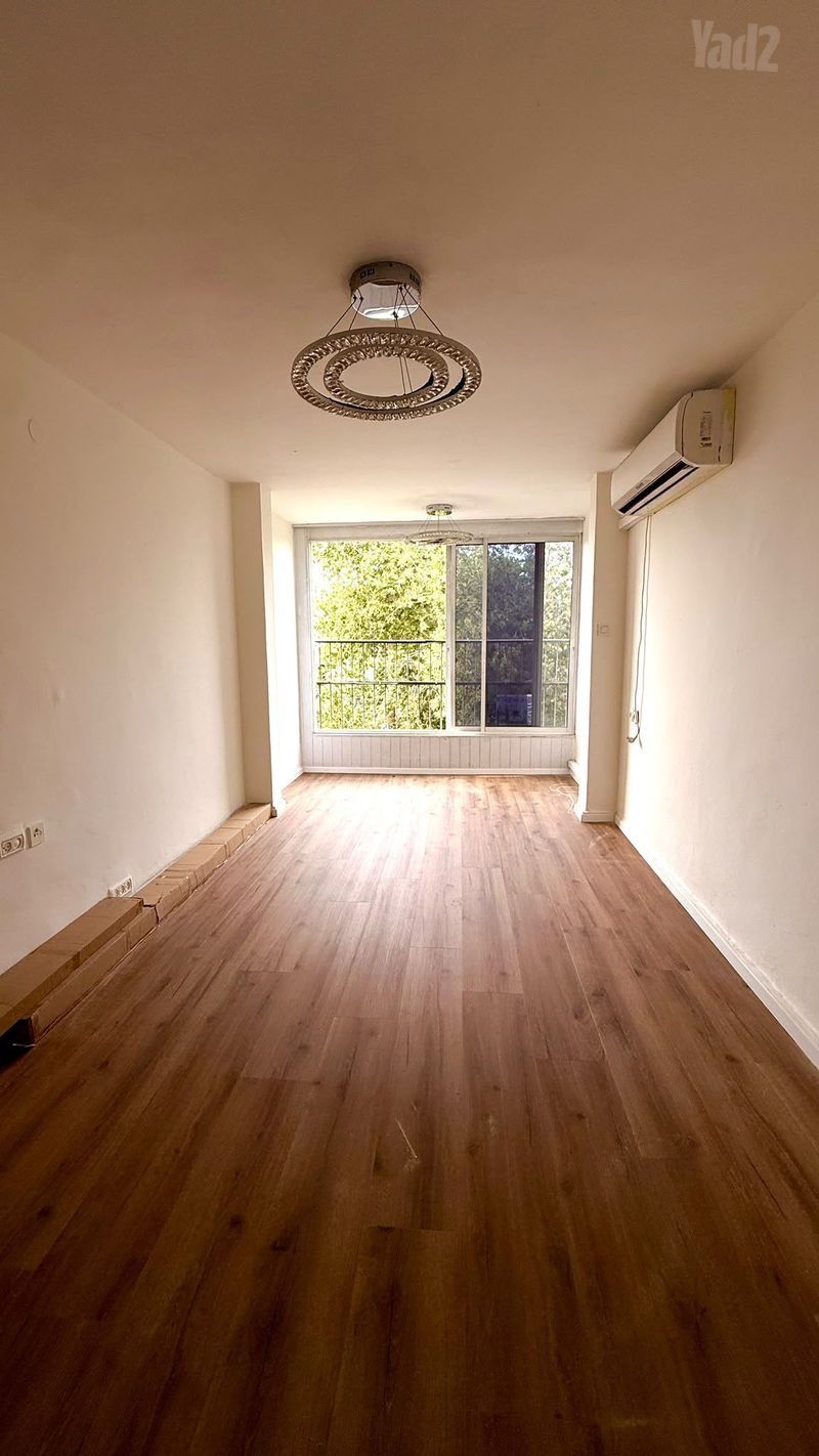 Photo from Yad2 – 3 Rooms • ₪4,800, יוסף אהרונוביץ' 75, Shikun Vatikim, Holon (1)