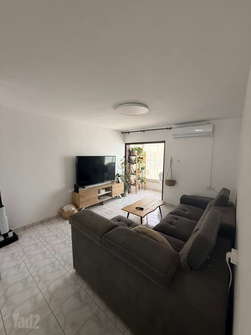 תמונה מיד2 – 3 חדרים • 4,800 ₪, דרך לוי אשכול 84, קיראון, קרית אונו (1)