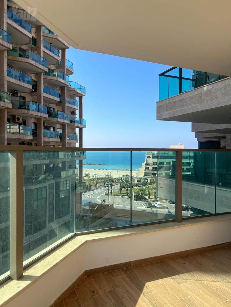 Photo from Yad2 – 3 Rooms • ₪4,600, יפה נוף 26, Marina Hinterland, Ashkelon (1)