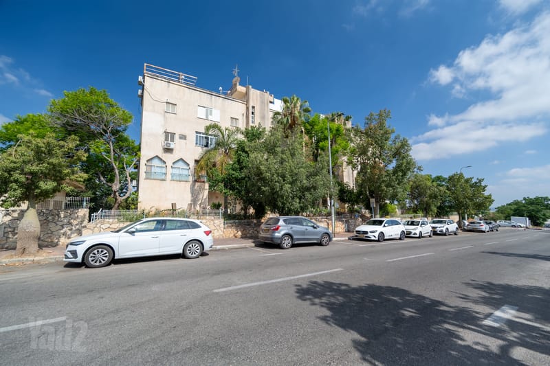 Photo from Yad2 – 4 Rooms • ₪6,150, Mitzpe Afek, Rosh HaAyin (1)