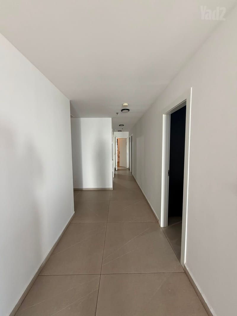 תמונה מיד2 – 5 חדרים • 7,500 ₪, דרך ארץ 4, עיר היין, אשקלון (1)