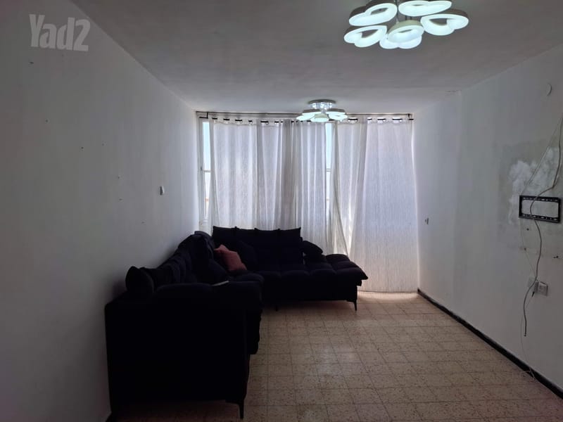 תמונה מיד2 – 3 חדרים • 3,300 ₪, יצחק בן צבי 10, אשכול, רמלה (1)