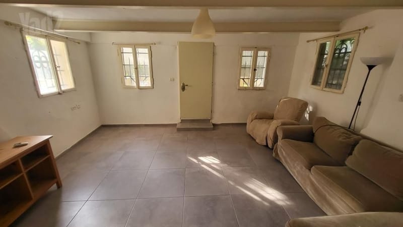 תמונה מיד2 – 4 חדרים • 5,600 ₪, שרל לוץ 4, בת-גלים, חיפה (1)