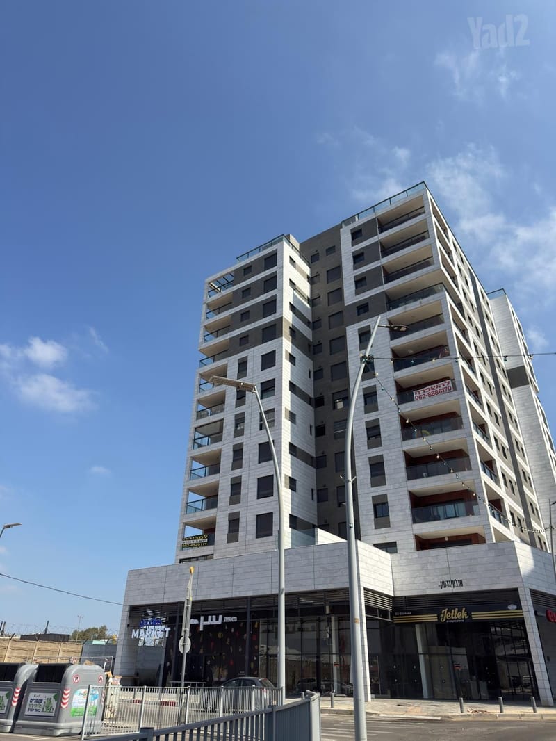 תמונה מיד2 – 5 חדרים • 8,500 ₪, ארבל 13, בית בפארק, אור יהודה (1)