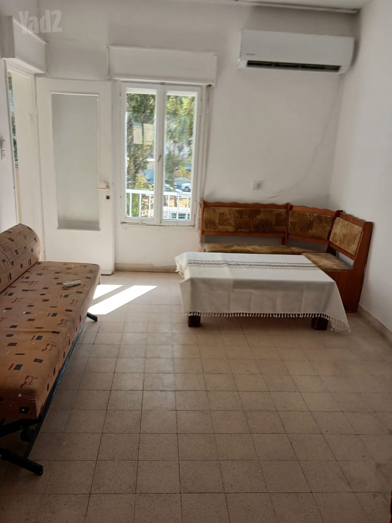 Photo from Yad2 – 2.5 Rooms • ₪3,000, תל אביב 42, Kiryat Eliyahu, Haifa (1)