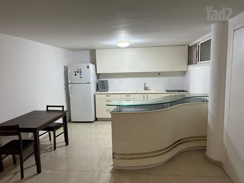 Photo from Yad2 – 4 Rooms with roommates • ₪2,300, יאיר 1, Ramat Hen, Ramat Gan (1)